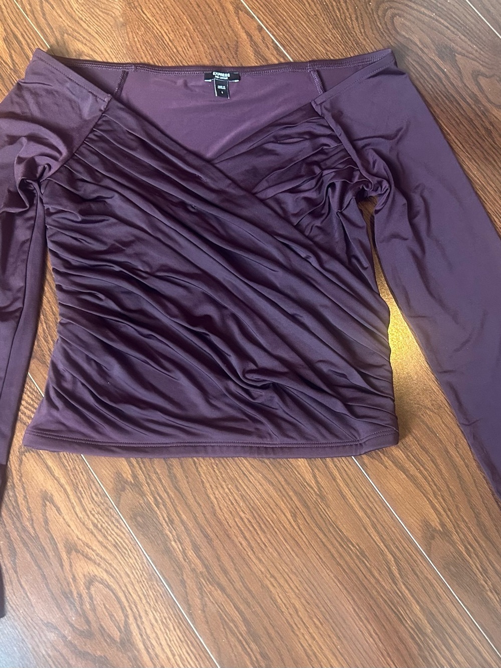 Express Off-Shoulder Ruched Long Sleeve Top - Plum